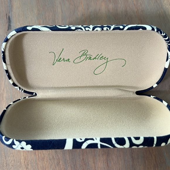 Vera Bradley eyeglass case - Picture 2 of 4